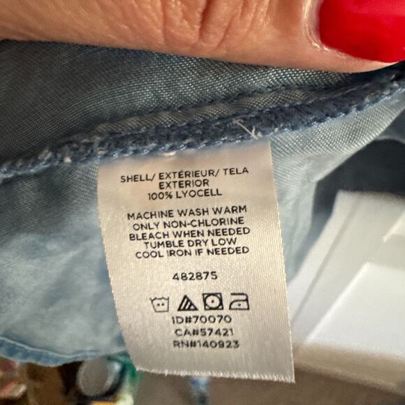 LOFT CHAMBRAY WRAP FLUTTER PREPPY COTTAGECORE BLOUSE SZ M - Picture 2 of 3